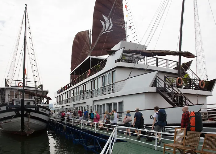Glory Cruise