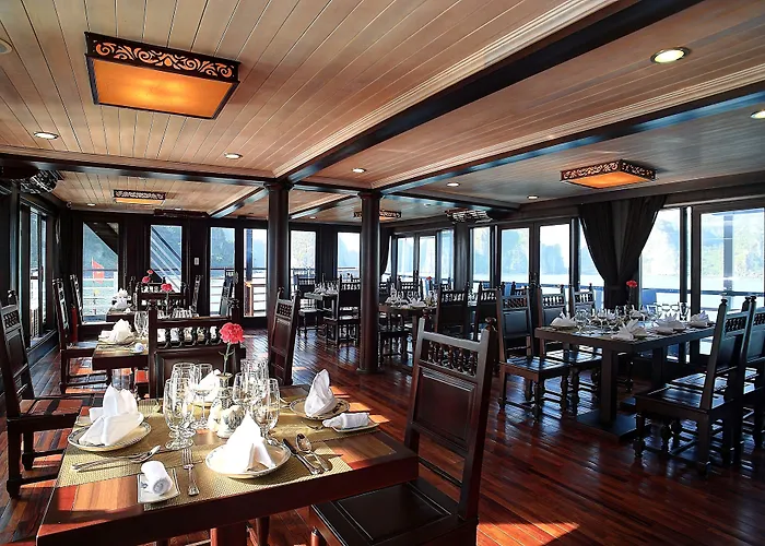 Glory Cruise Hotel 3*