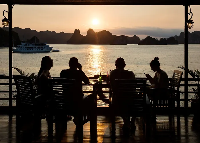 Glory Cruise Hotel Ha Long