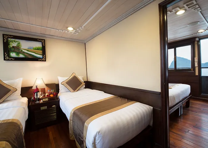 Glory Cruise Hotel 3*