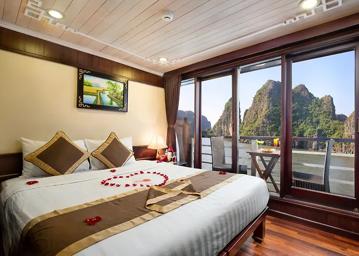 Glory Cruise Hotel 3*
